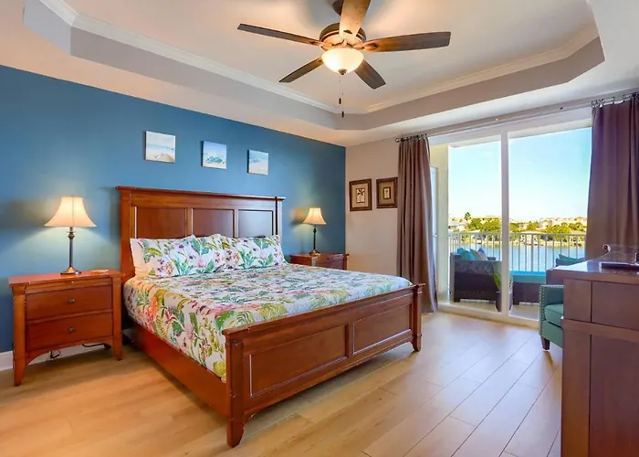 304 Bay Harbor