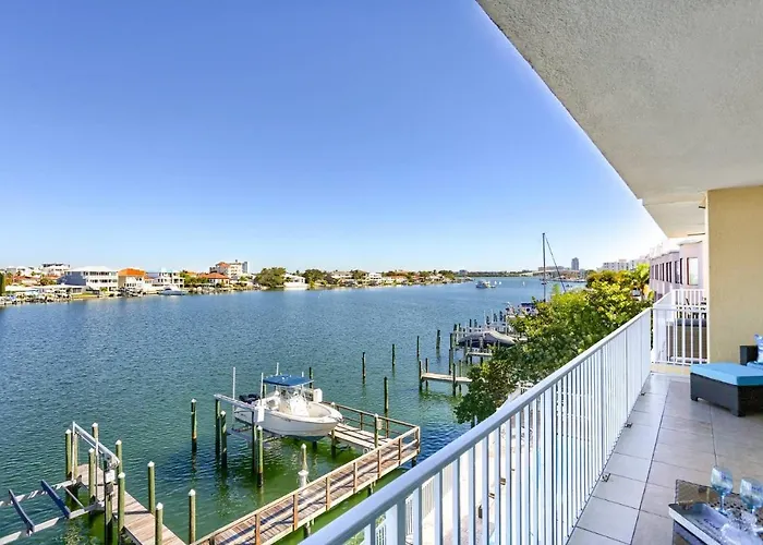 304 Bay Harbor Clearwater Beach